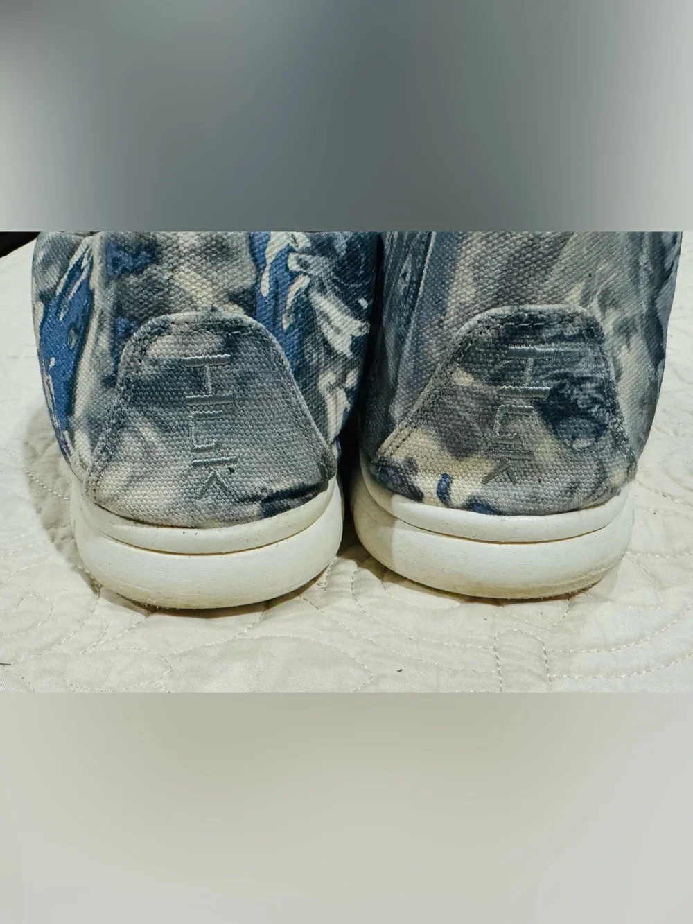 HUK Men’s Brewster Camo Slip On Boat Shoes Size 13 Blue and Gray